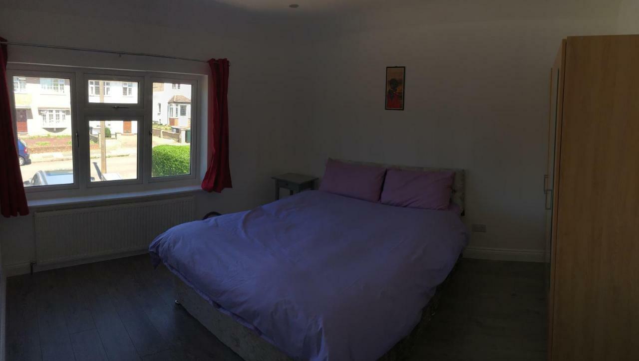 Rushden Vacation Home Hendon Ngoại thất bức ảnh